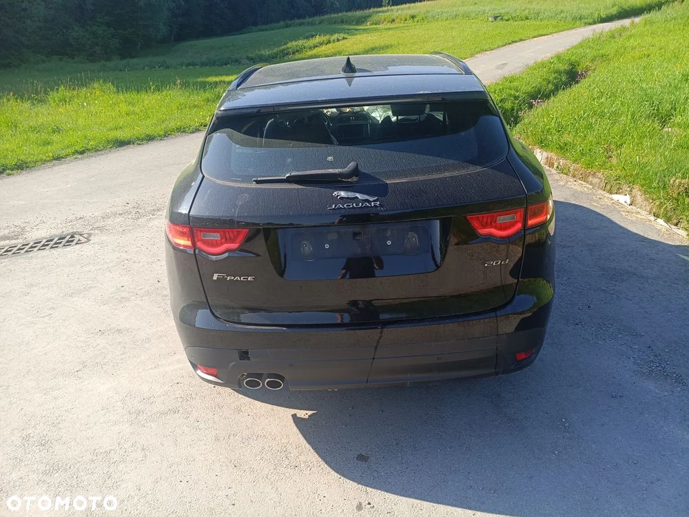 Jaguar F-Pace 20d AWD R-Sport - 4