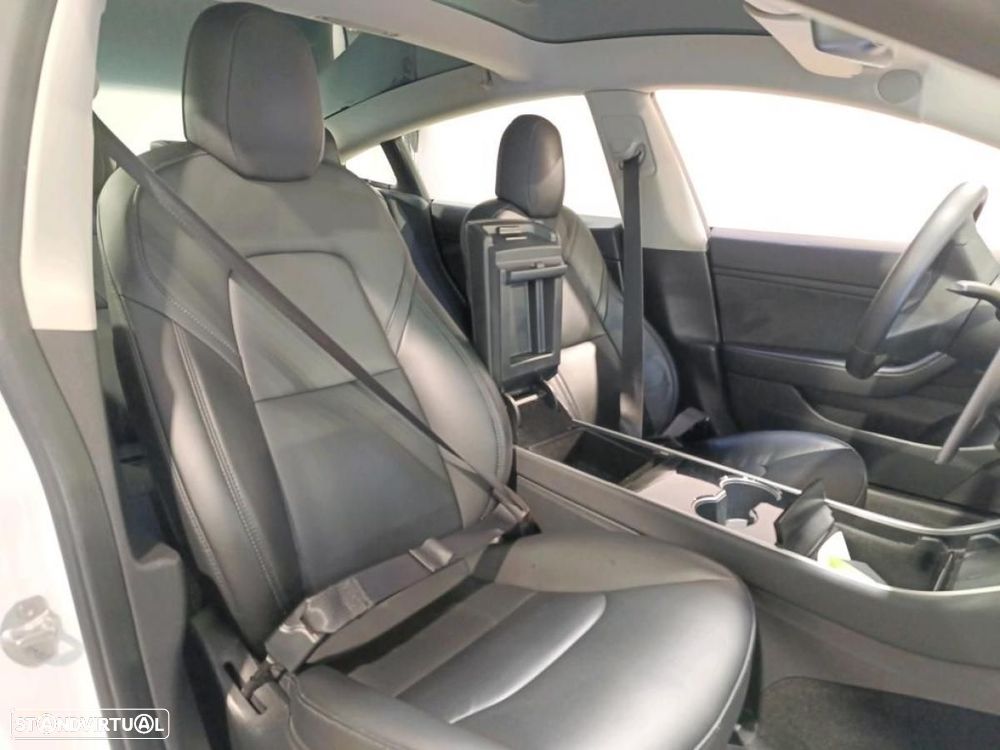 Tesla Model 3 Standard Range Plus RWD - 4