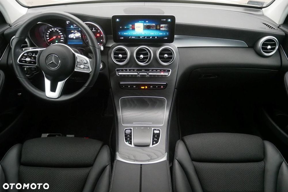 Mercedes-Benz GLC - 8