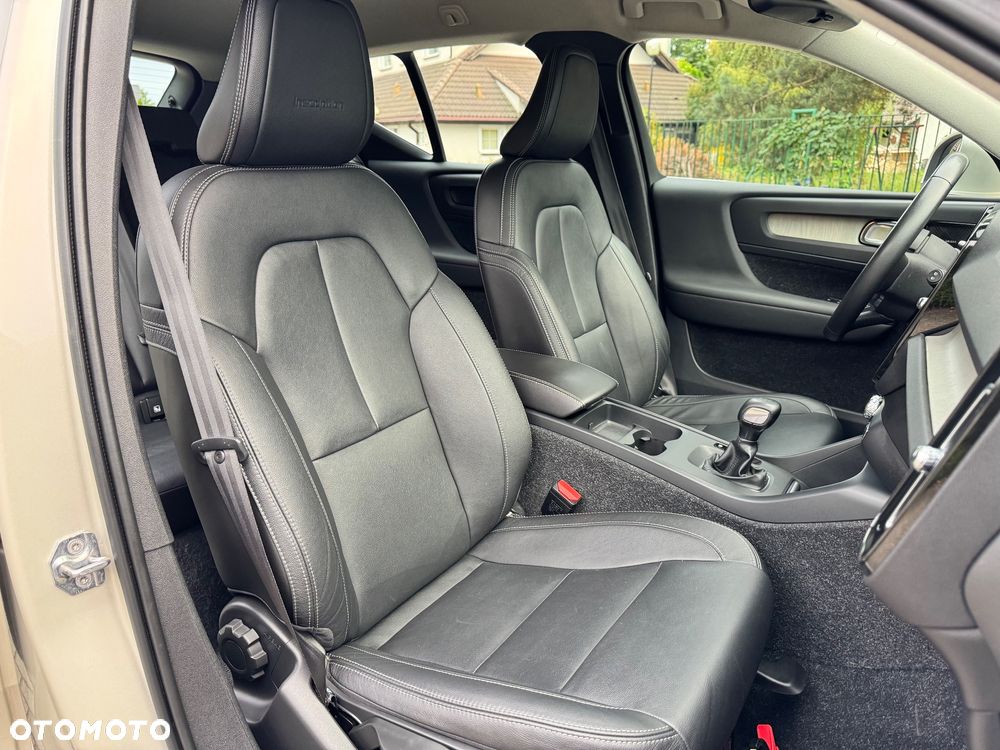 Volvo XC 40 D3 SCR Inscription - 28