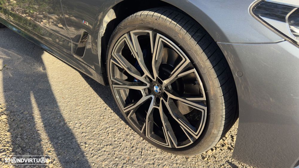 BMW 530 e iPerformance Pack M - 23