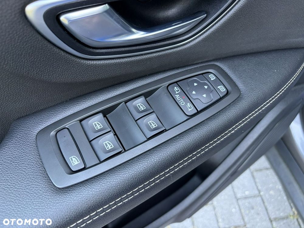 Renault Grand Scenic - 19