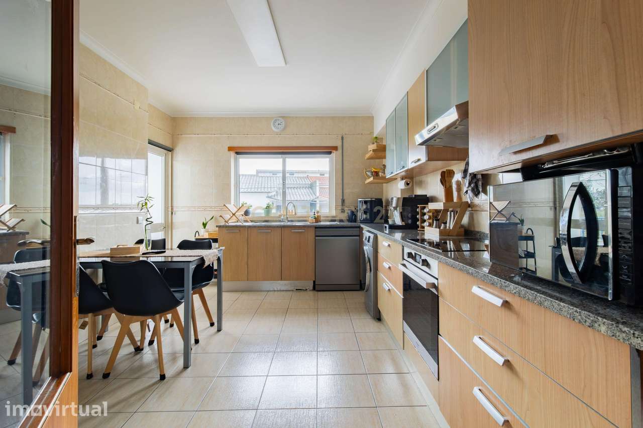 Apartamento T4 Excelentes Áreas - Grande imagem: 3/24
