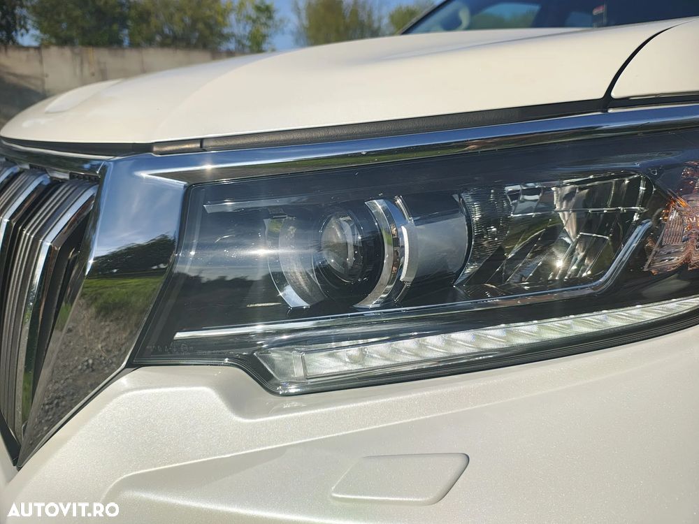 Toyota Land Cruiser 2.8l Turbo D-4D Aut. Luxury - 9