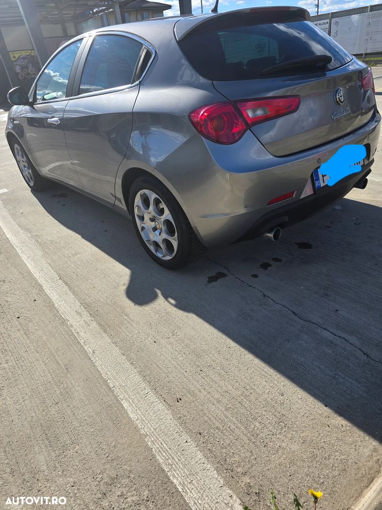 Alfa Romeo Giulietta 2.0 JTDM 16V TCT Turismo - 2