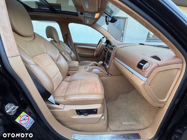 Porsche Cayenne Tiptronic S GTS - 7
