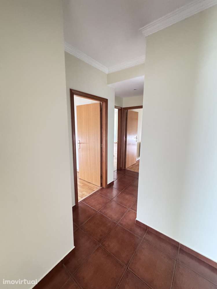 Apartamento T3 com varanda e garagem em Leiria - Grande imagem: 3/17