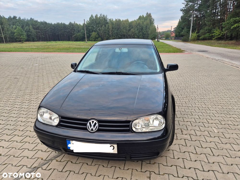 Volkswagen Golf 1.6 - 8