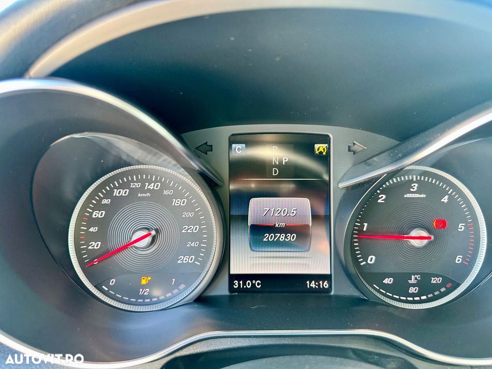 Mercedes-Benz C 220 d 4MATIC Aut. - 13