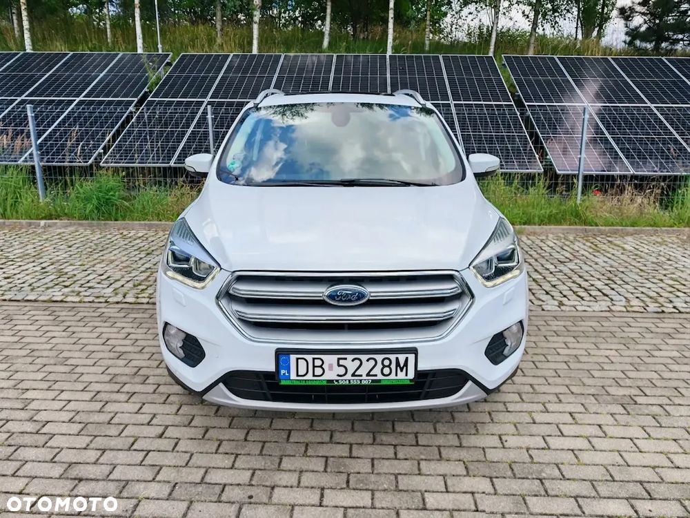 Ford Kuga 1.5 EcoBoost 2x4 Titanium - 3