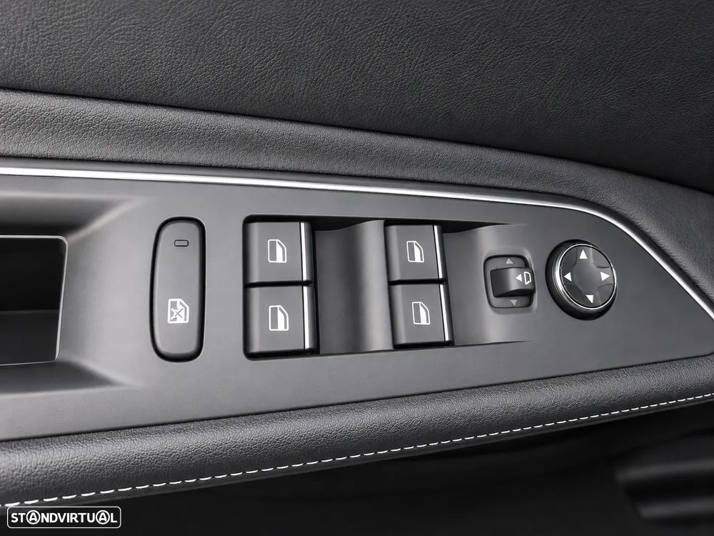 Peugeot 3008 1.6 Hybrid GT Line e-EAT8 - 9