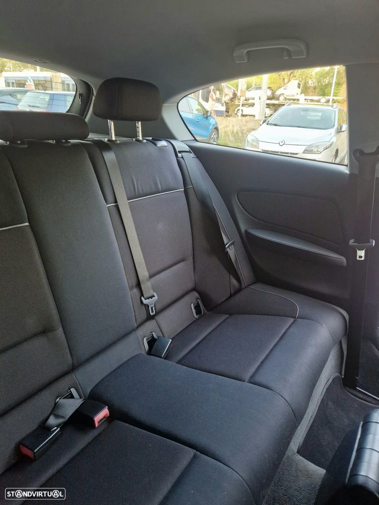 BMW 118 d - 15