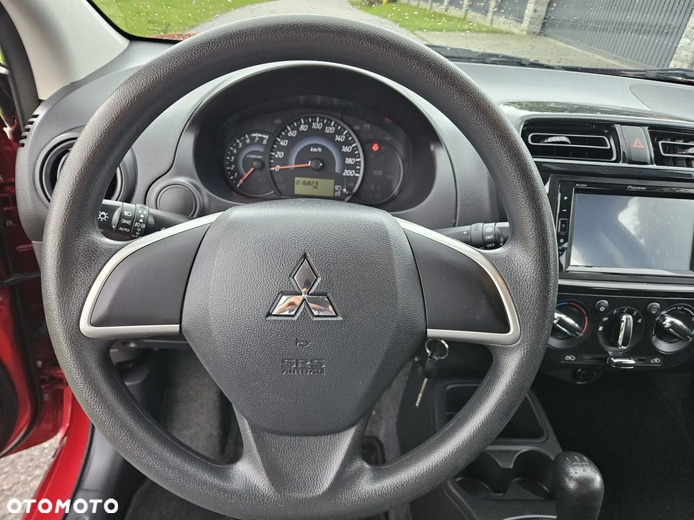 Mitsubishi Space Star - 16