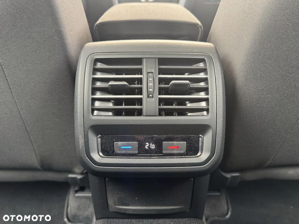 Volkswagen Passat Variant ver-variant-1-4-tsi-bluemotion-technology-trendline - 16