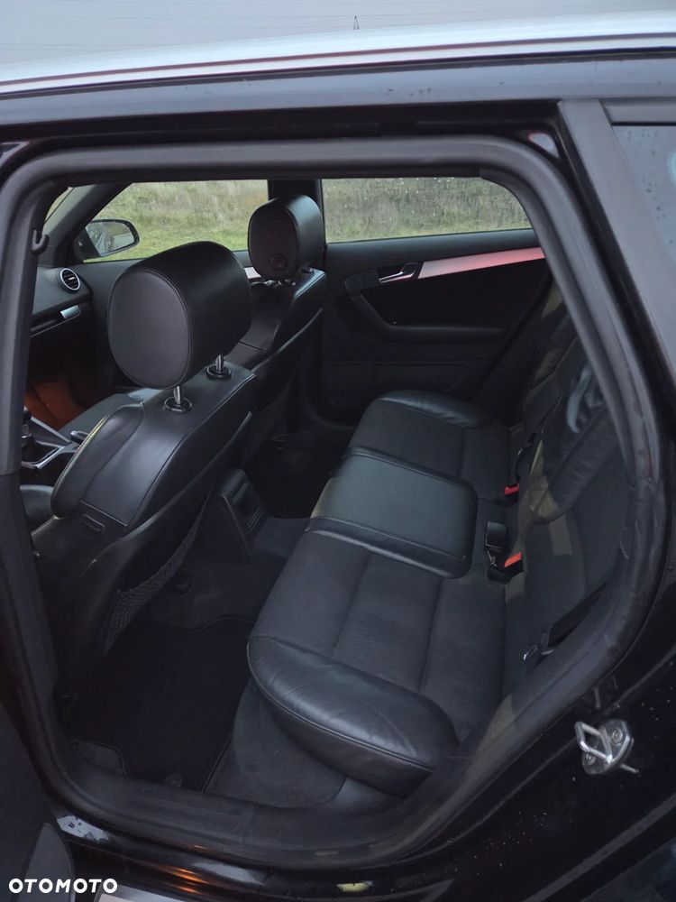 Audi A3 Sportback 2.0 TDI DPF Ambition - 17