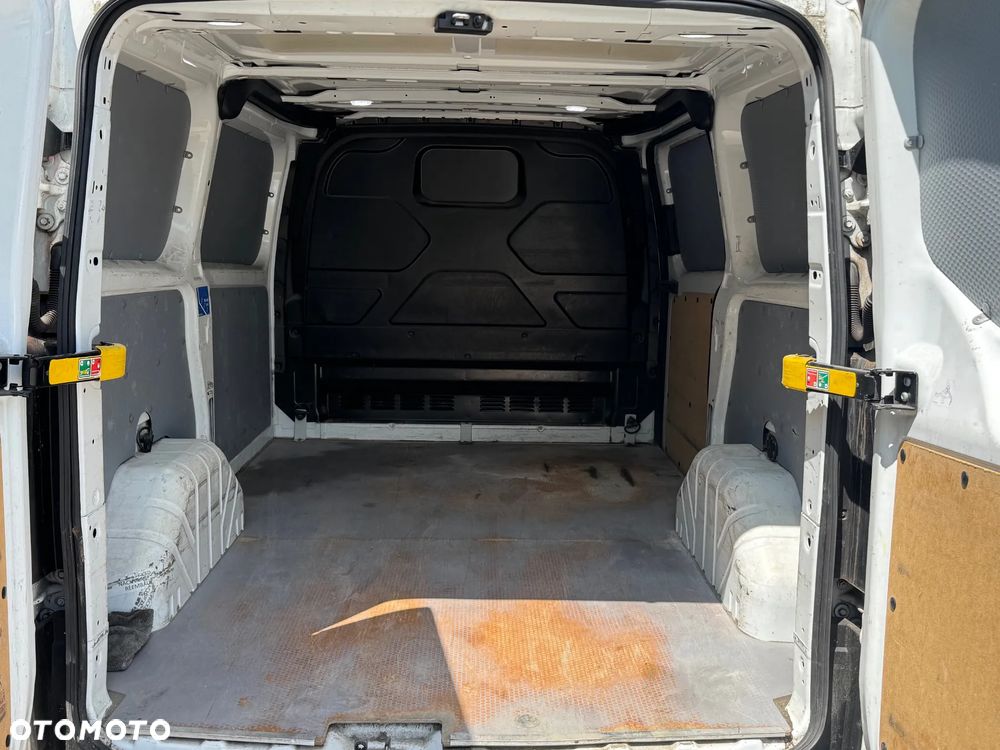 Ford Transit Custom - 8