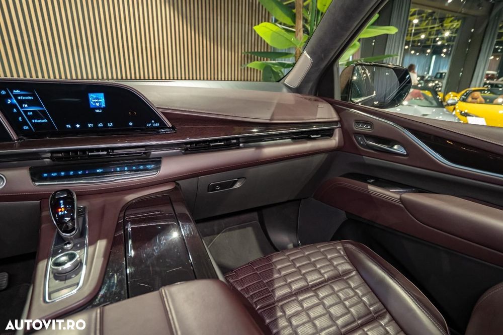 Cadillac Escalade - 9