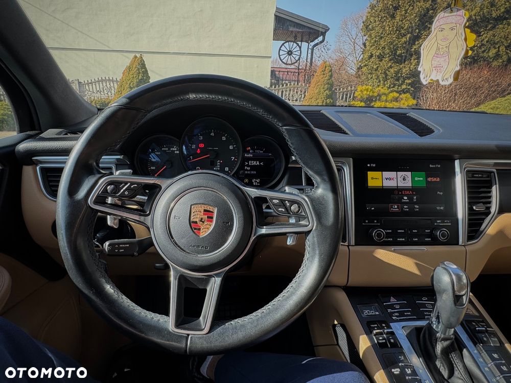 Porsche Macan - 18