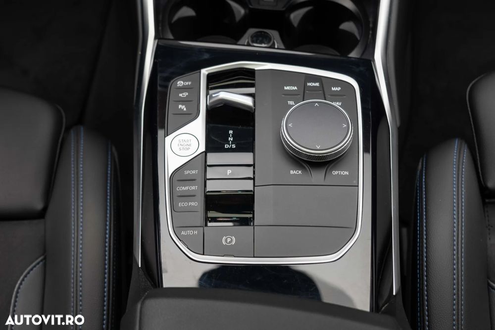 BMW Seria 3 320d xDrive Aut. M Sport - 32