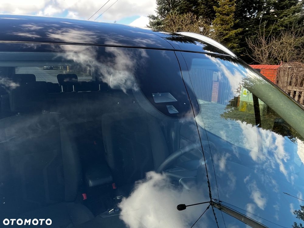 Ford Tourneo Connect Grand - 26