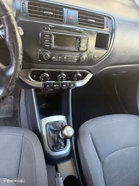 Kia Rio 1.2 CVVT EX - 18
