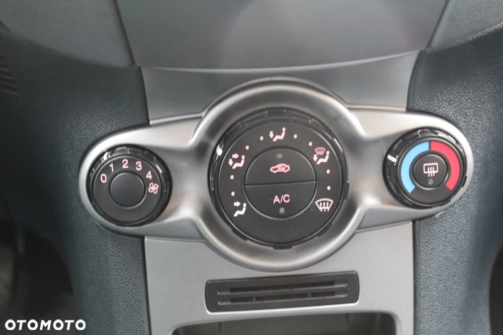 Fiat Punto 1.2 16V Dynamic - 25