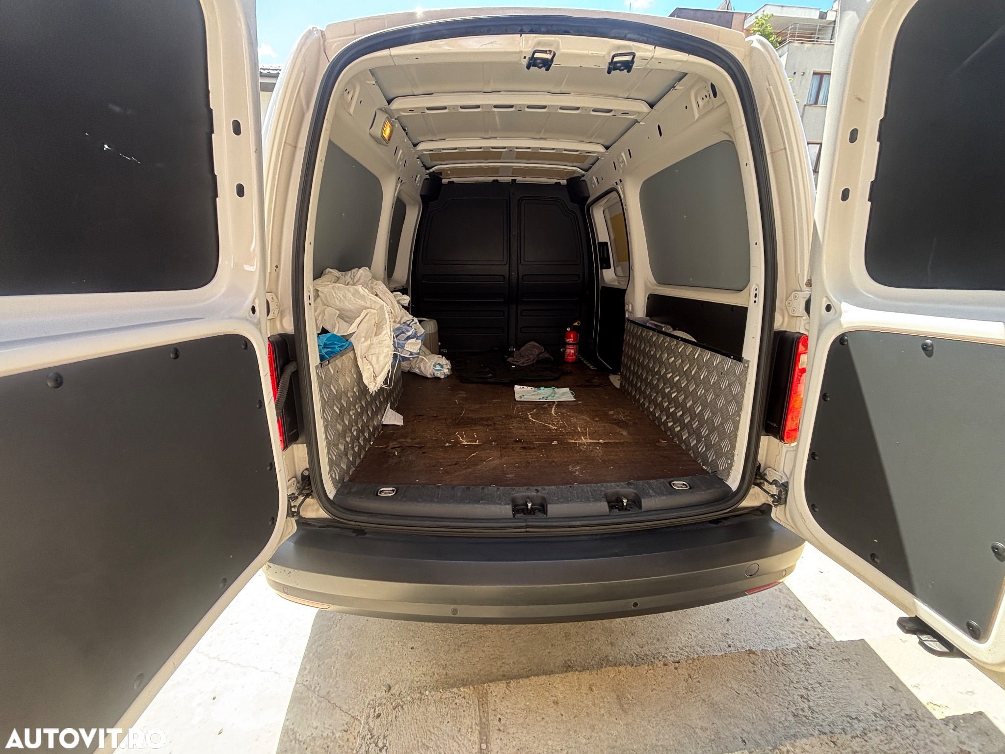 Volkswagen Caddy - 7