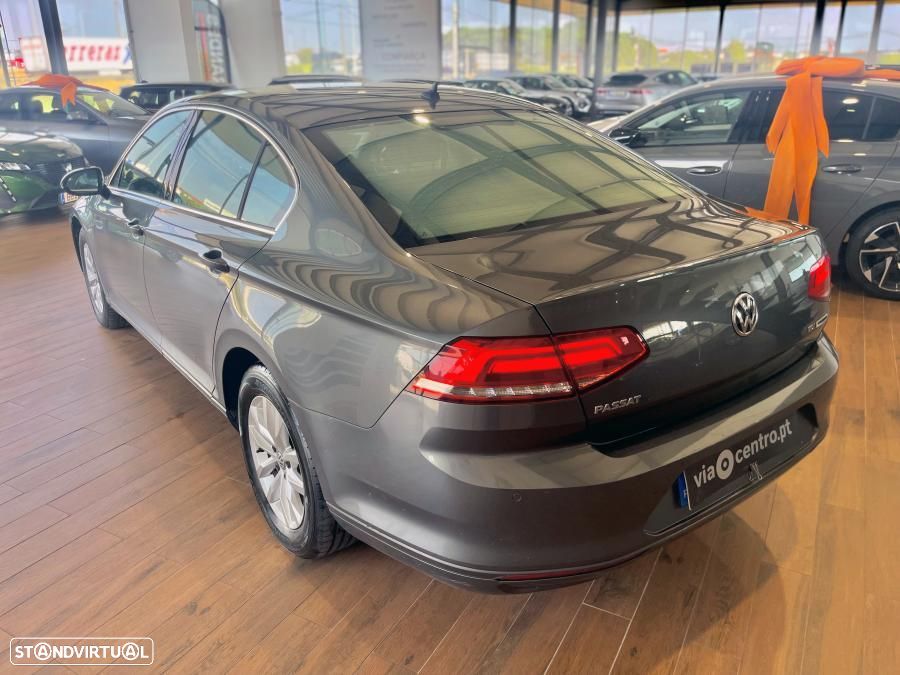 VW Passat 1.6 TDI BlueMotion - 4