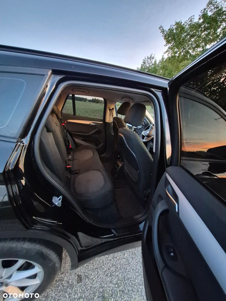 BMW X1 sDrive16d - 34
