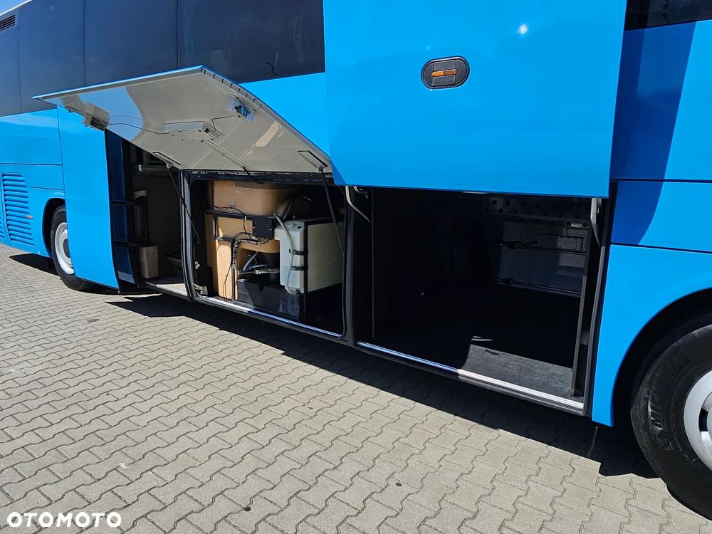 Iveco MAGELYS HD / SPROWADZONY/ MANUAL/ WC / EURO 6 - 37