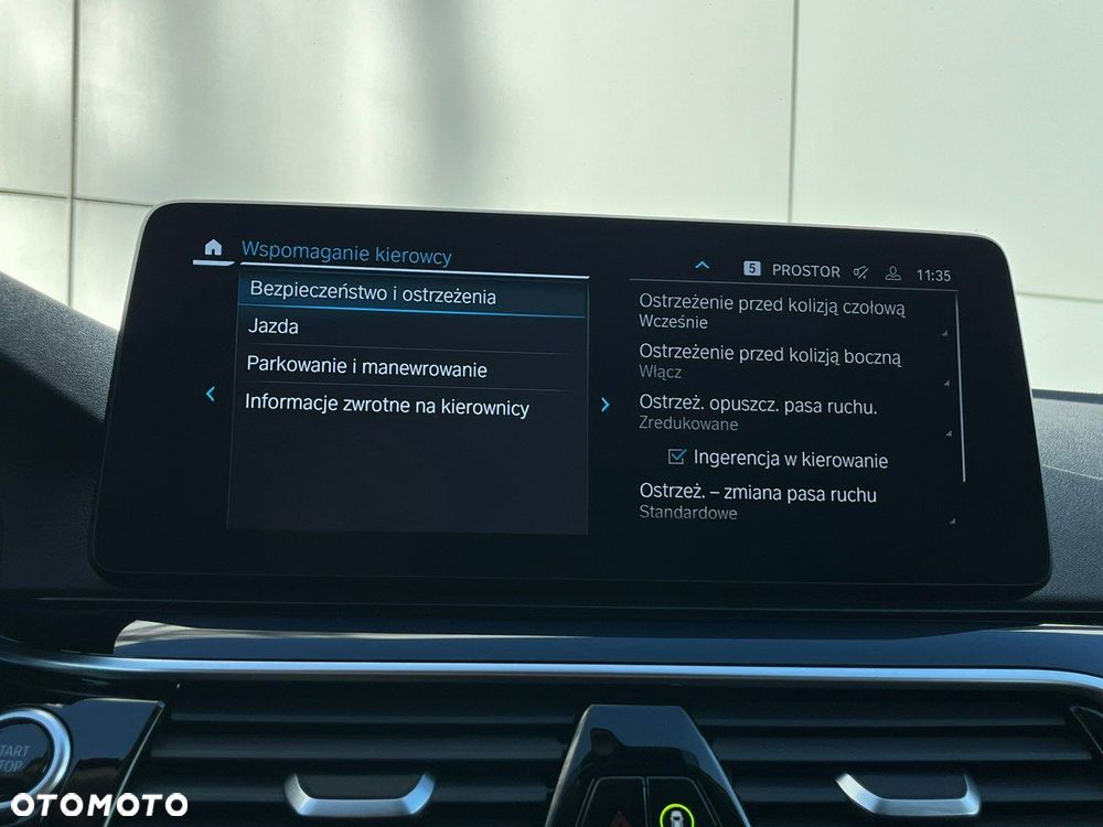 BMW Seria 5 530e Luxury Line - 35