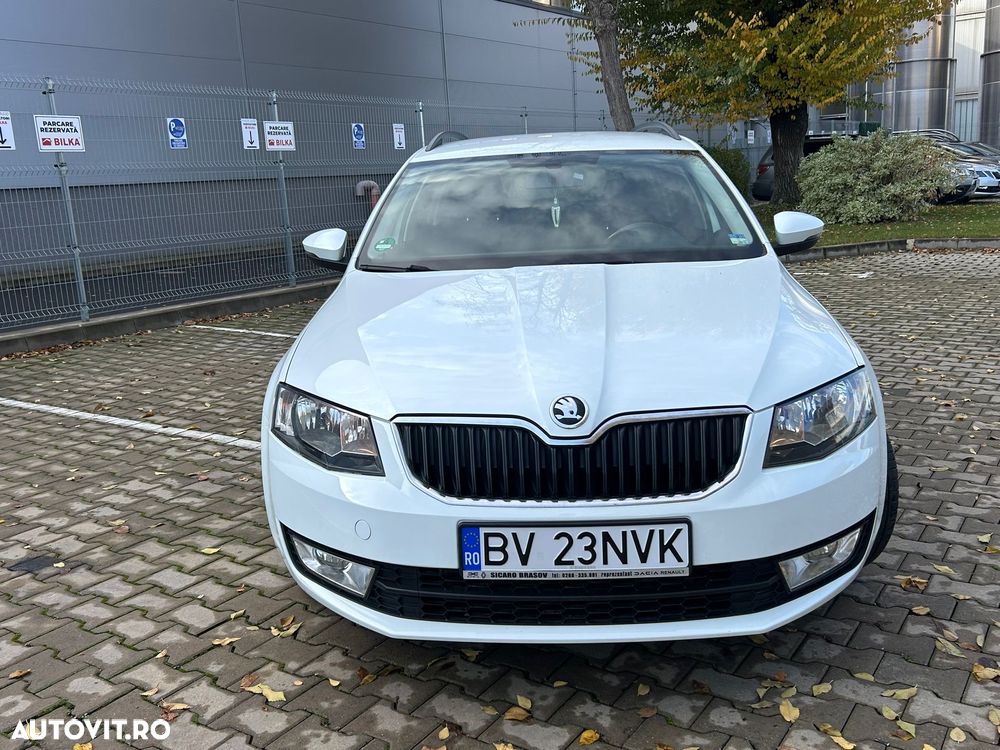 Skoda Octavia 2.0 TDI DSG Style - 2