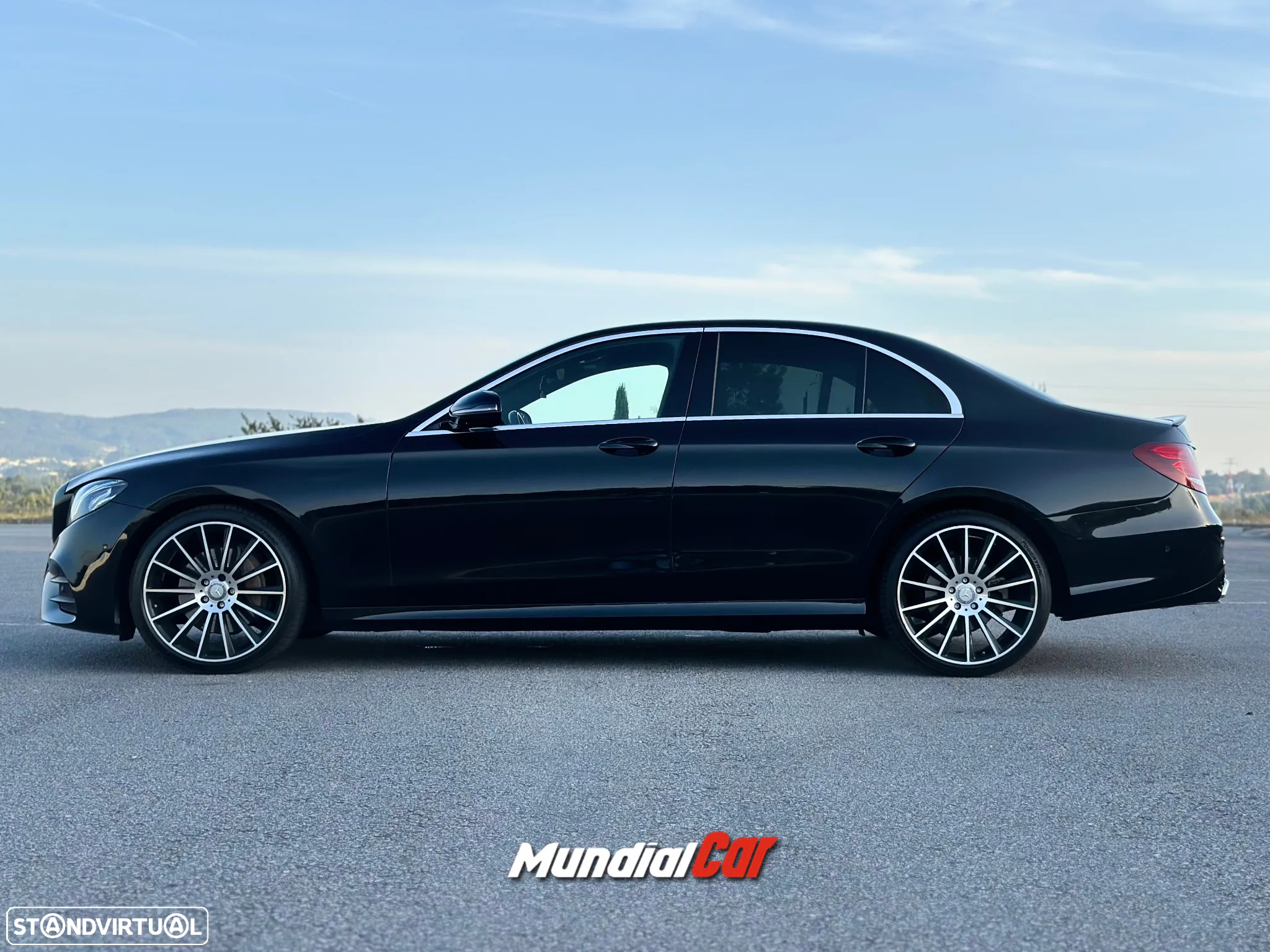 Mercedes-Benz E 220 d 4Matic T 9G-TRONIC AMG Line - 11