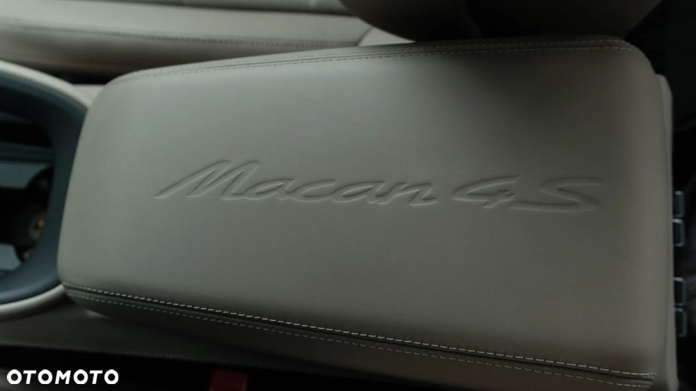 Porsche Macan - 29