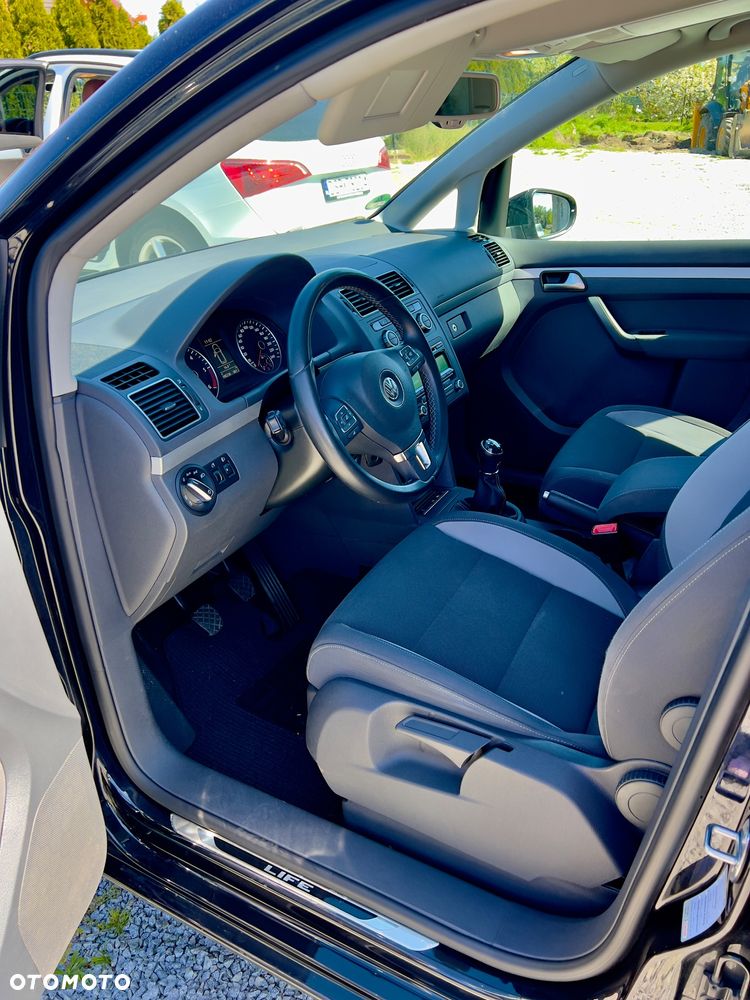 Volkswagen Touran 2.0 TDI DPF Life - 11