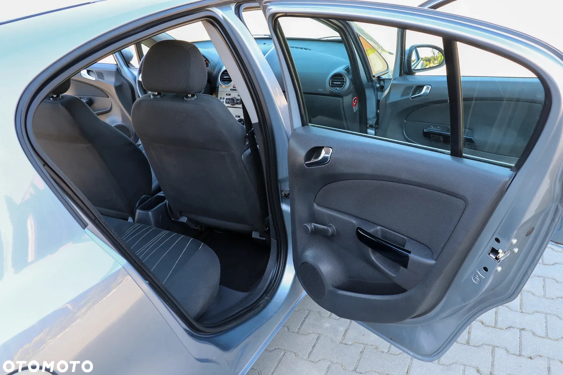 Opel Corsa 1.2 16V Edition - 25