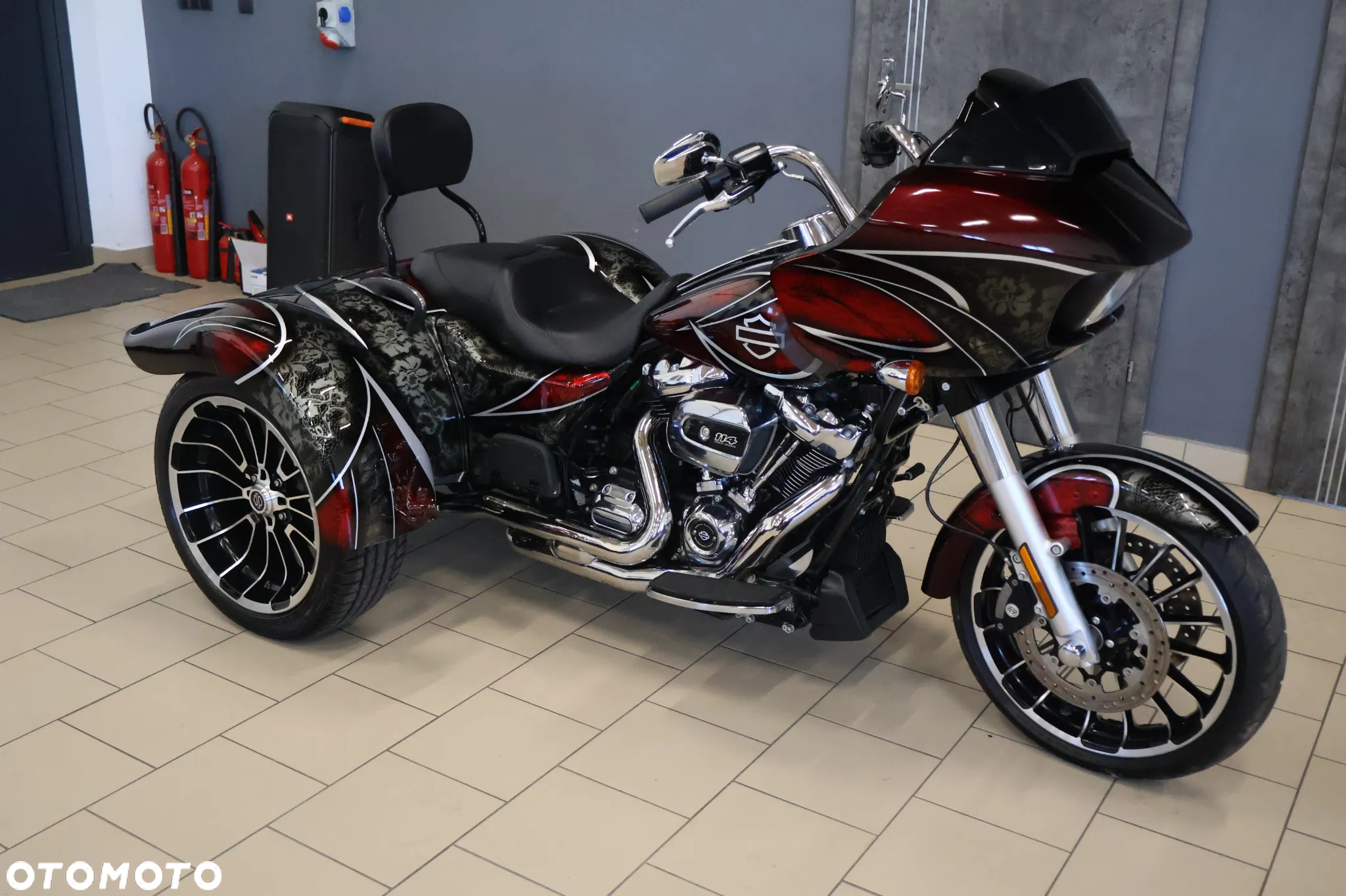 Harley-Davidson Touring Road Glide - 21