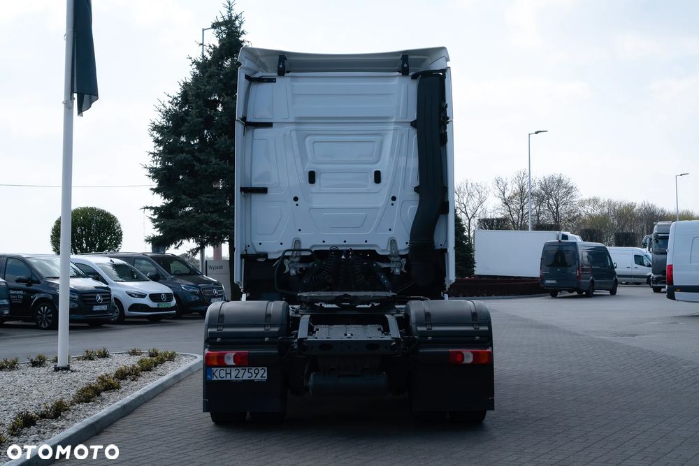 Mercedes-Benz Actros - 5