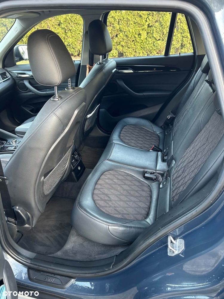 BMW X1 sDrive18d xLine - 6
