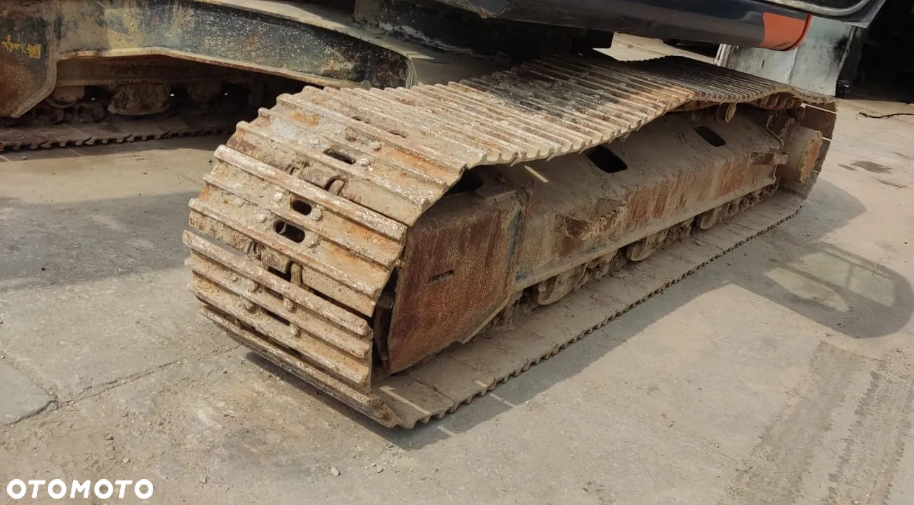 Hitachi ZX225 - 15