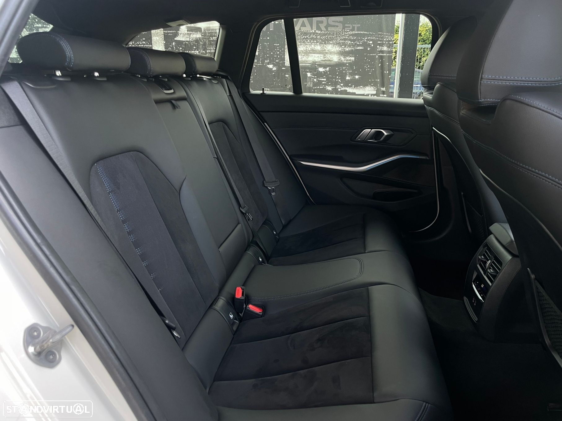 BMW 330 e Touring Pack Desportivo M Pro Auto - 17