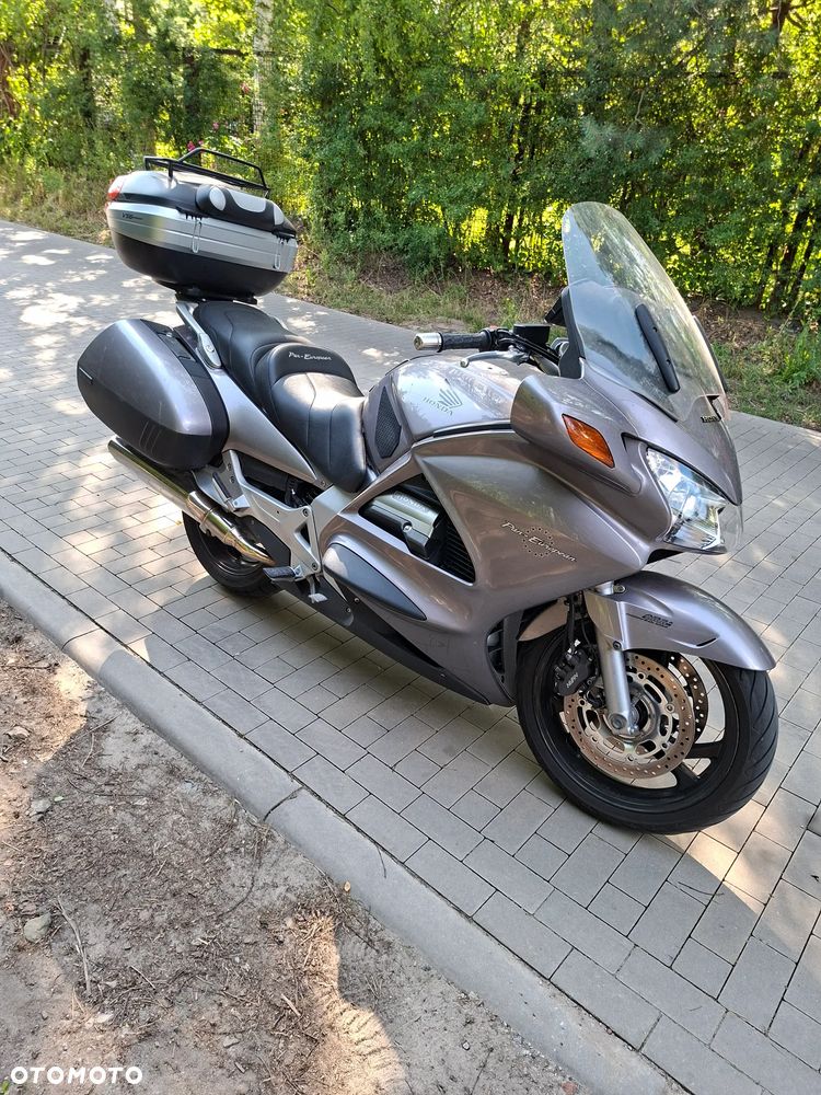 Honda ST - 4