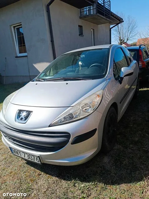 Peugeot 207 - 3
