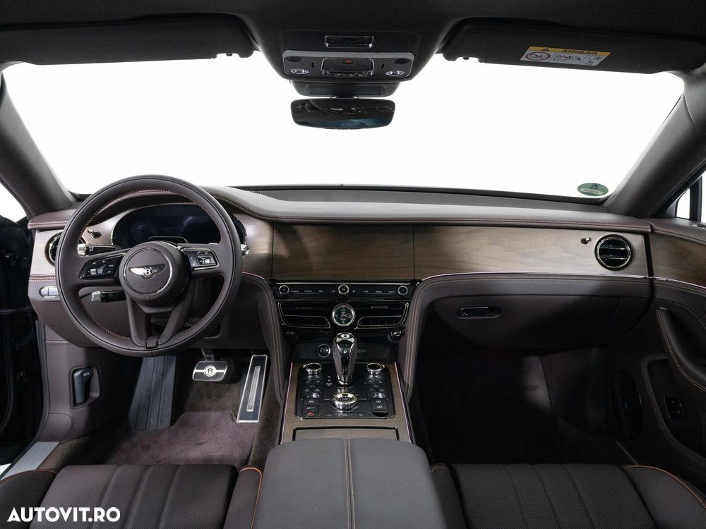 Bentley Flying Spur V8 PHEV - 2
