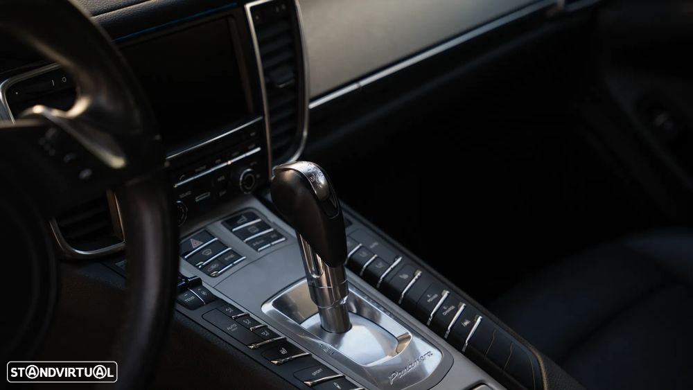 Porsche Panamera S Hybrid - 30