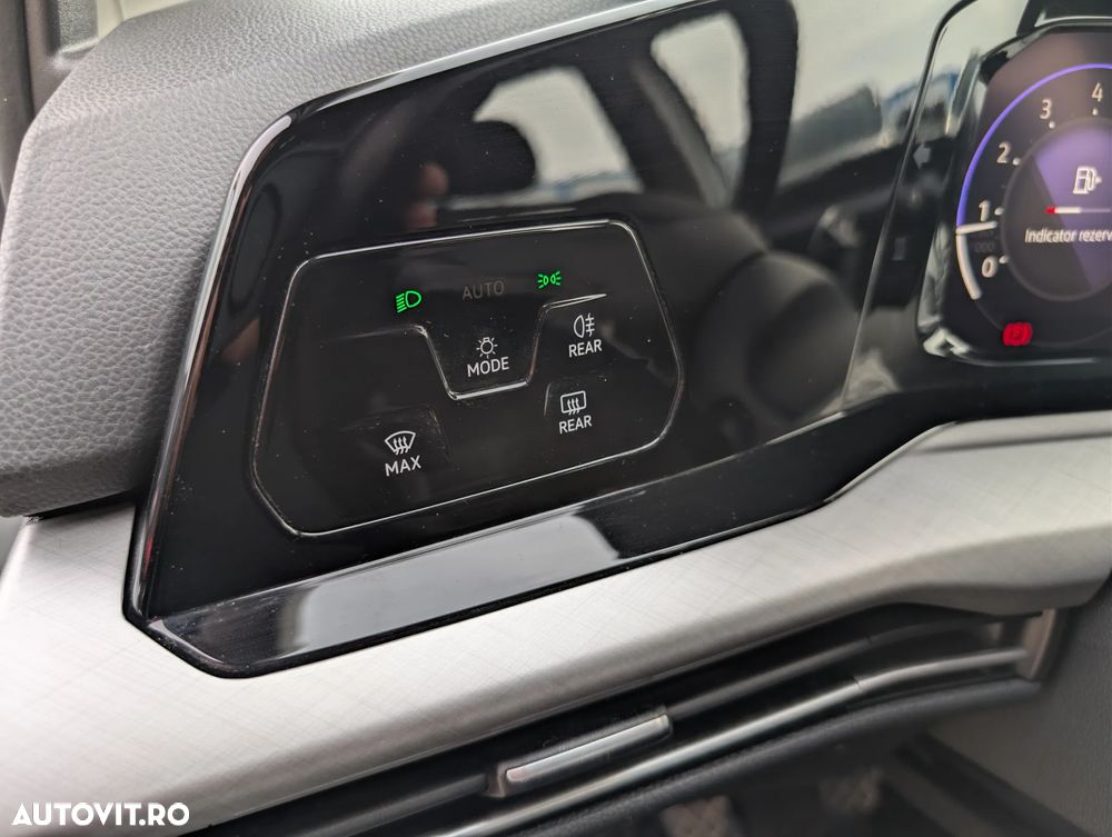 Volkswagen Golf 1.5 TSI ACT Style - 15