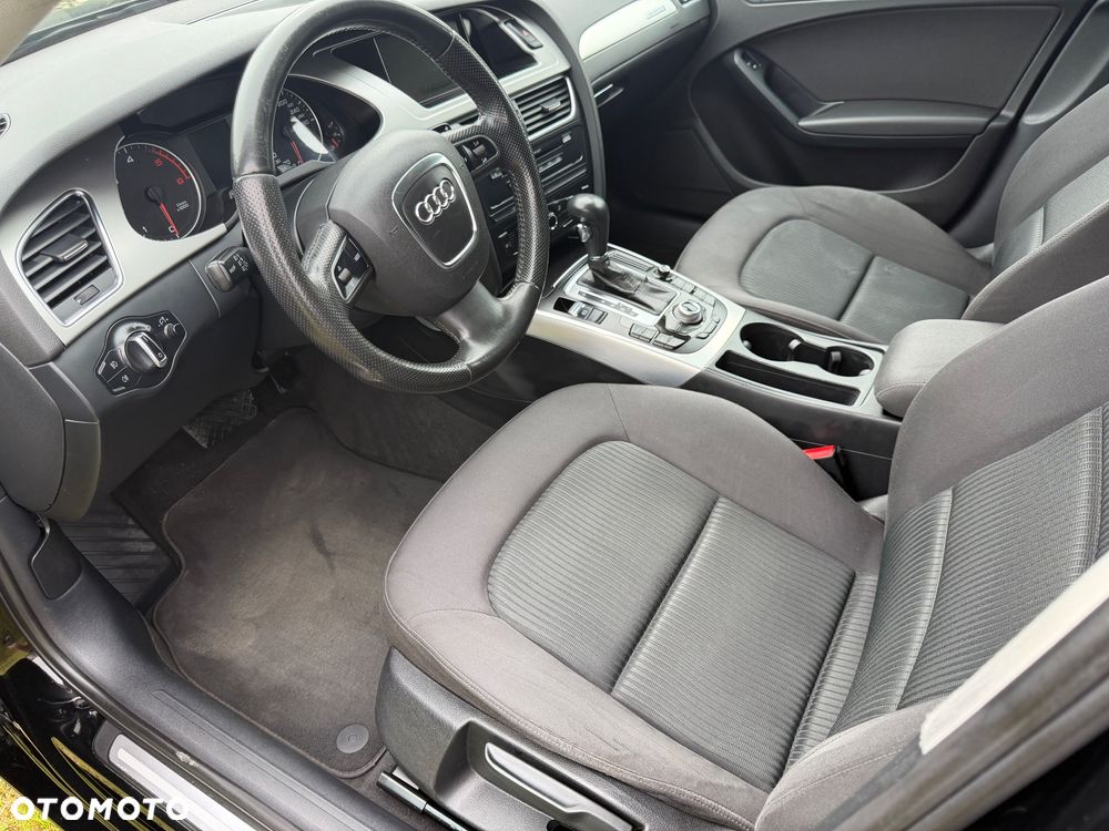 Audi A4 Avant 3.0 TDI DPF clean diesel quattro tiptron Attraction - 8