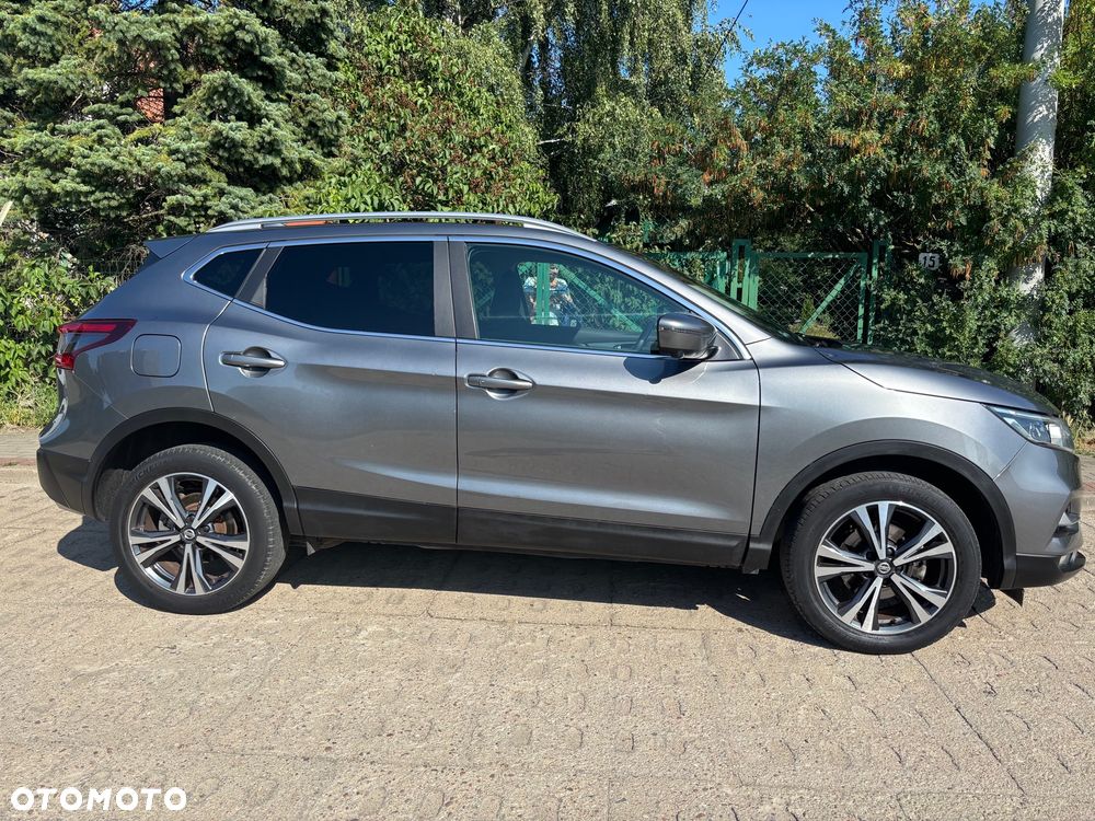 Nissan Qashqai 1.3 DIG-T N-Connecta - 2