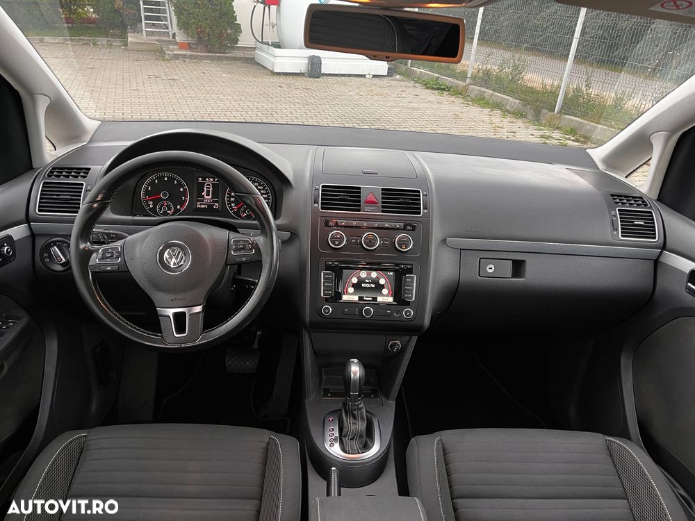 Volkswagen Touran 1.4 TSI DSG Comfortline - 8