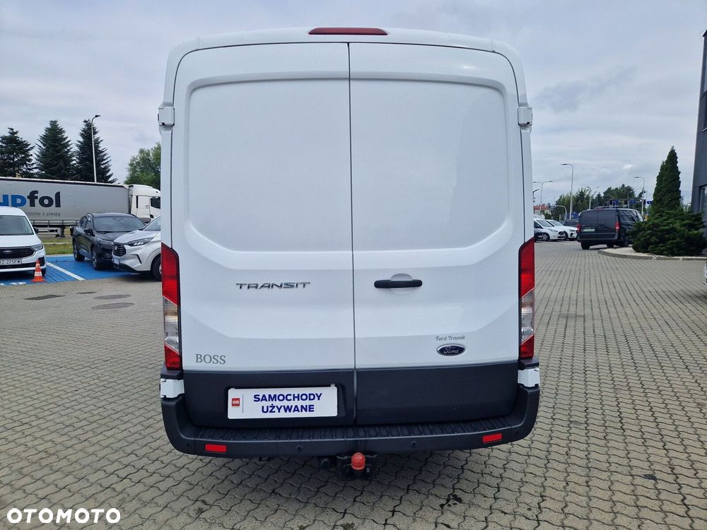 Ford transit Trend - 12